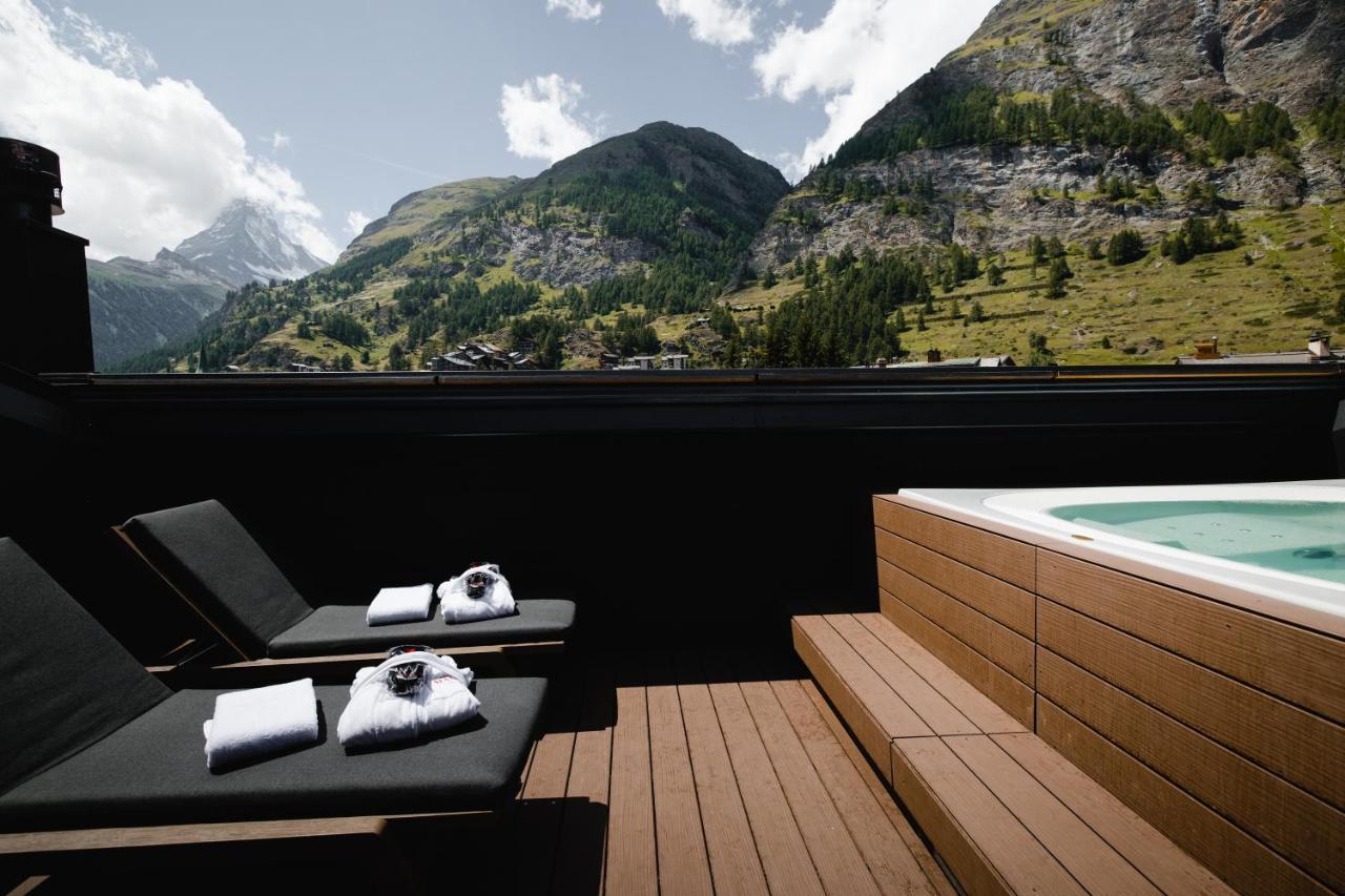 Hotel Zermama Zermatt Bagian luar foto