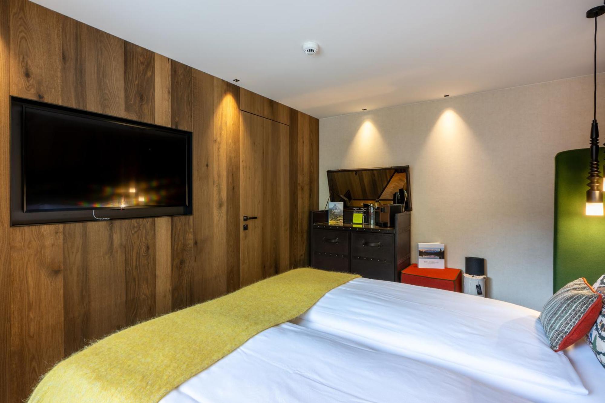 Hotel Zermama Zermatt Bagian luar foto
