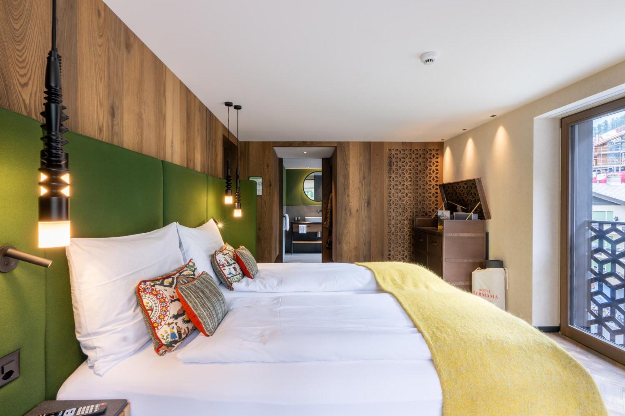 Hotel Zermama Zermatt Bagian luar foto